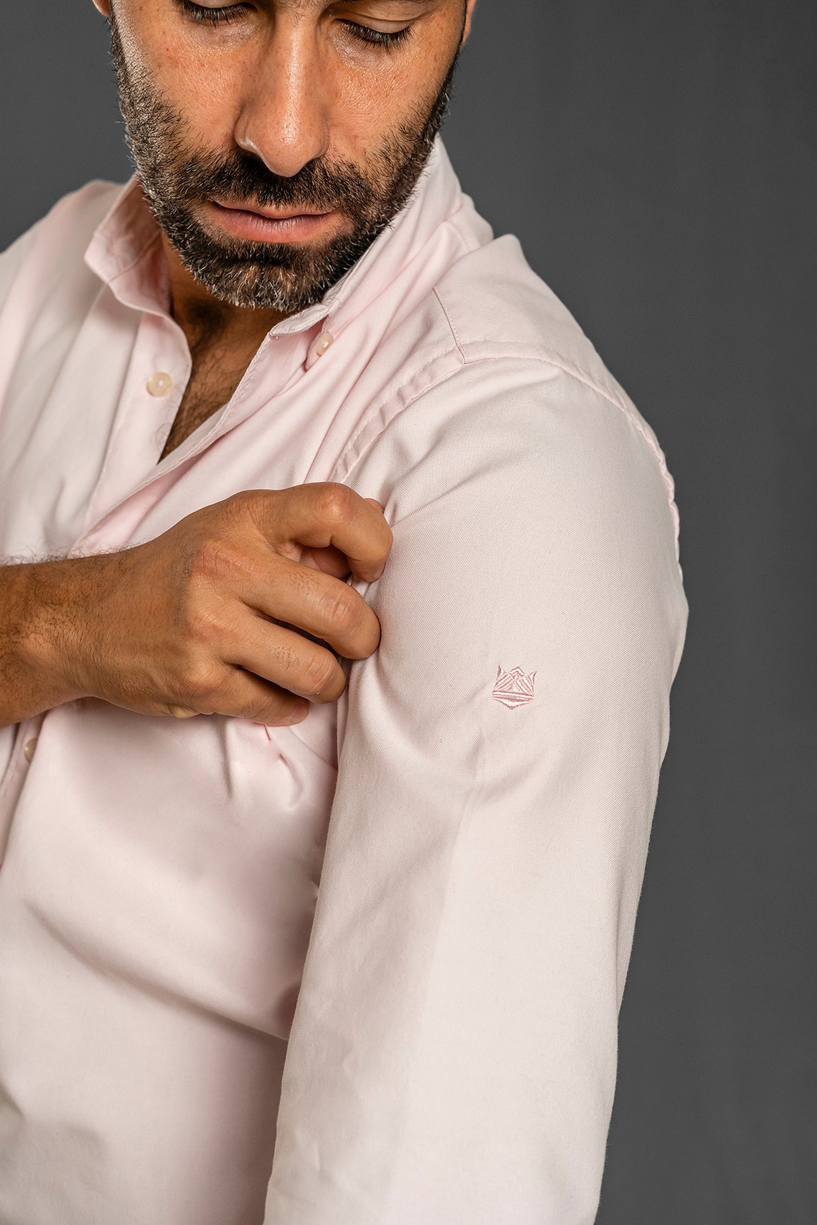 Camisa-rosada-1-bolsillo-detalle