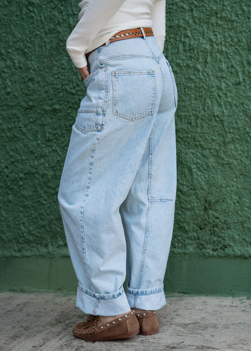 JEAN BARREL AZUL CLARO